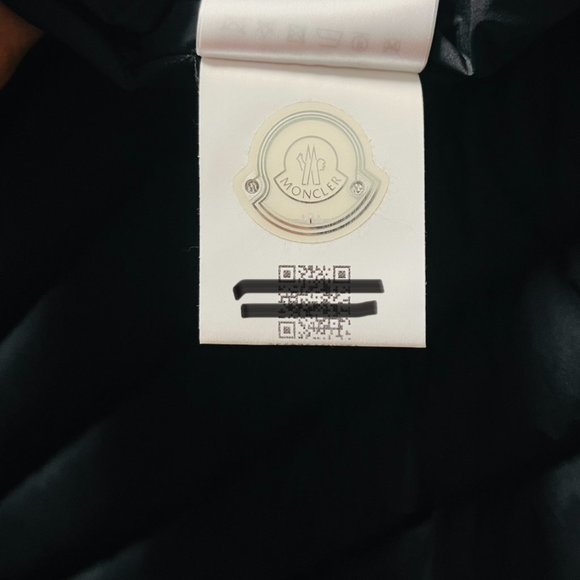 Moncler Barral Giubbotto Jacket - Size 3 - Picture 11 of 13